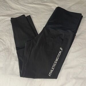 NWOT Women's Waist Training Workout Ankle Cropped Leggings 🌙 🌙